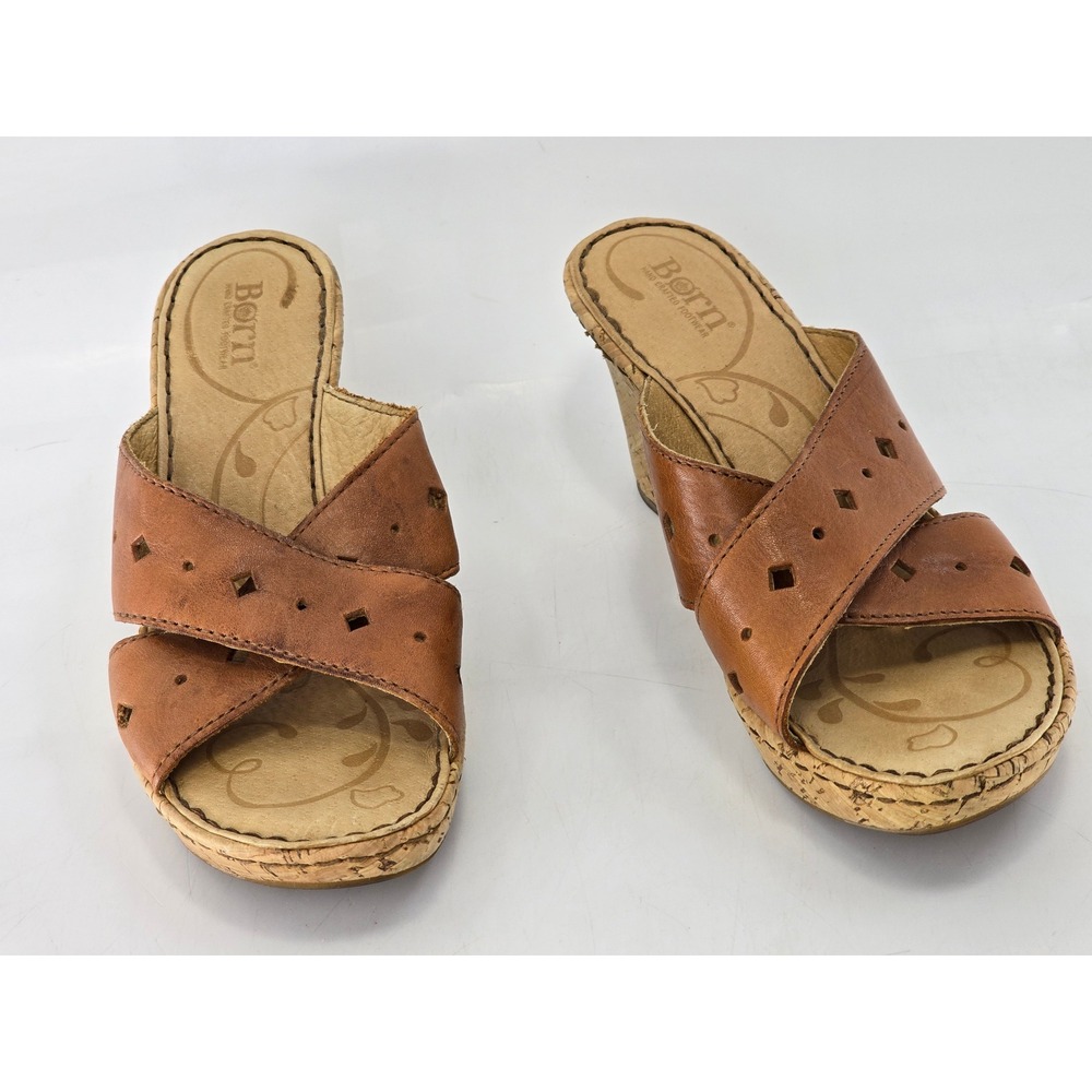 Born Leather Cork Wedge Sandals Womens 6 Brown Perforated Slides D29416